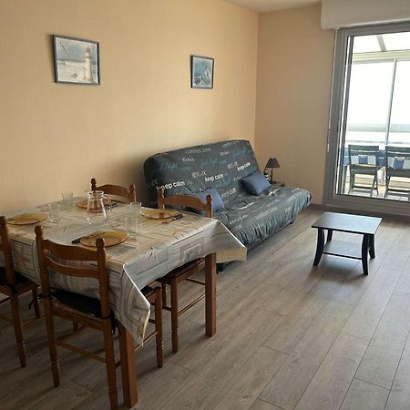 Appartement 2 Pieces Avec Balcon Et Parking A Saint-Gilles-Croix-De-Vie - Fr-1-224-39 Экстерьер фото