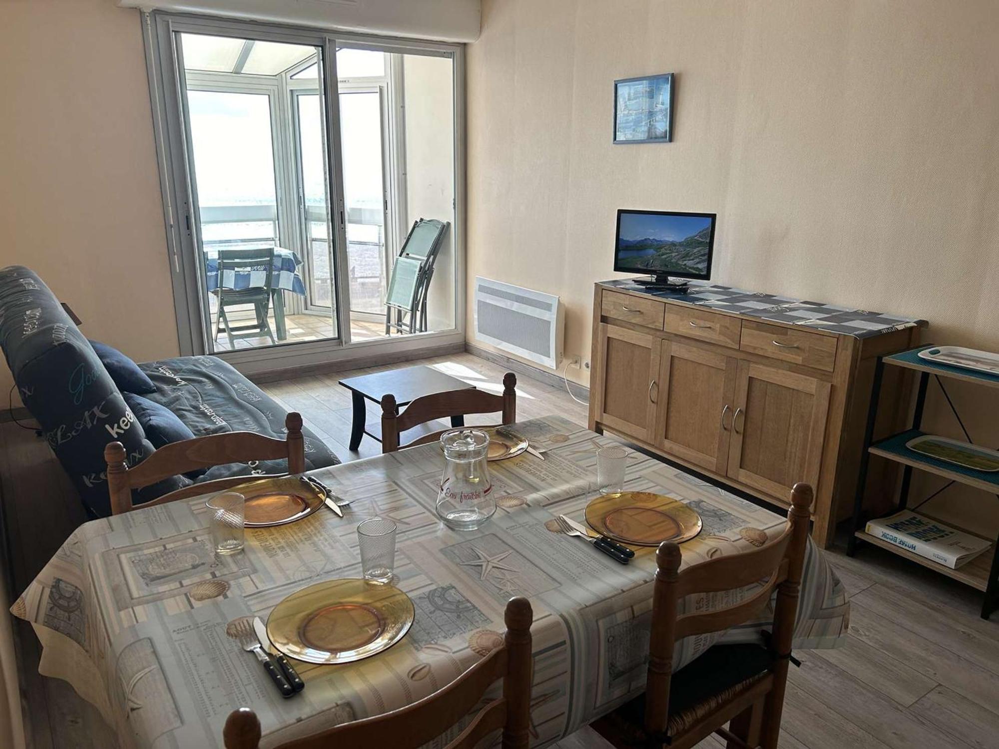 Appartement 2 Pieces Avec Balcon Et Parking A Saint-Gilles-Croix-De-Vie - Fr-1-224-39 Экстерьер фото